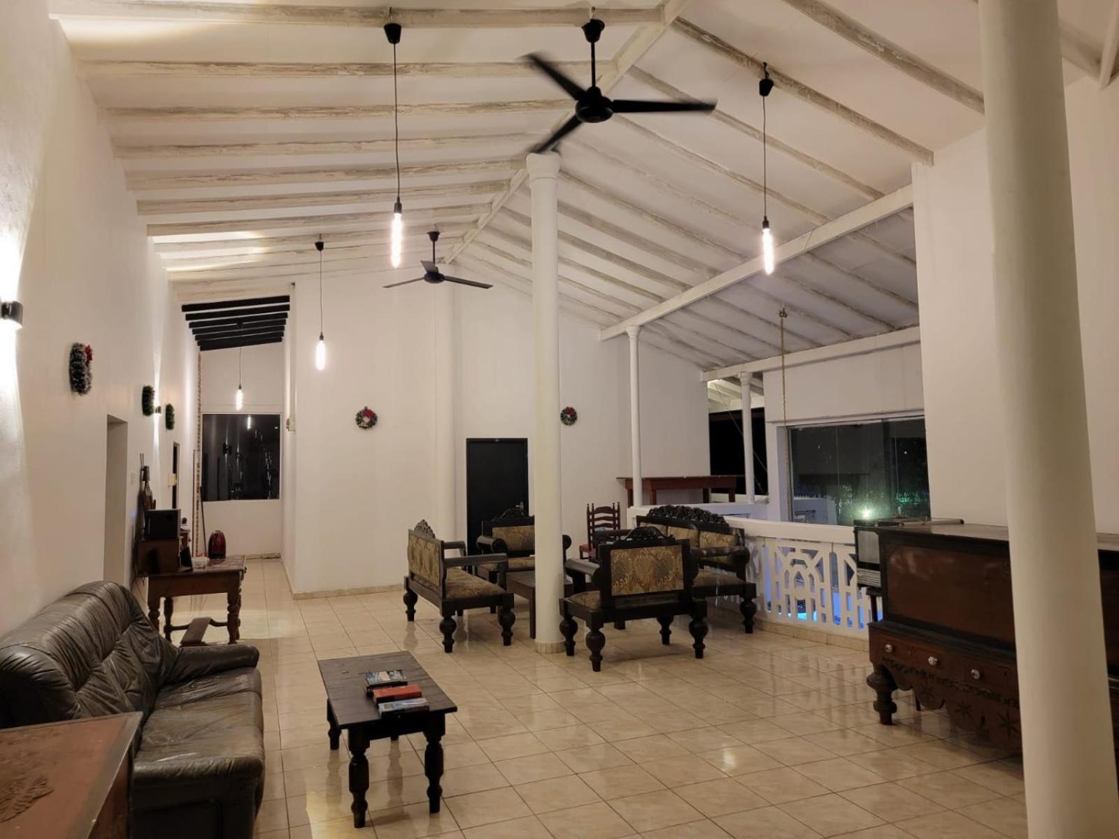 The Empyrean Airport Transit Hotel Katunayaka Luaran gambar